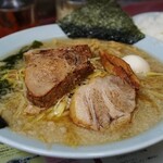 ラーメンショップ 金田亭 - 料理写真:ネギ特チャーシューメン味玉トッピングと小ライス！