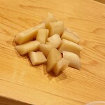 鮨 しゅん輔 - ガリはこんな感じです