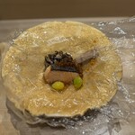 恵比寿 鮨 はつめ - サーモンの蒸し焼き