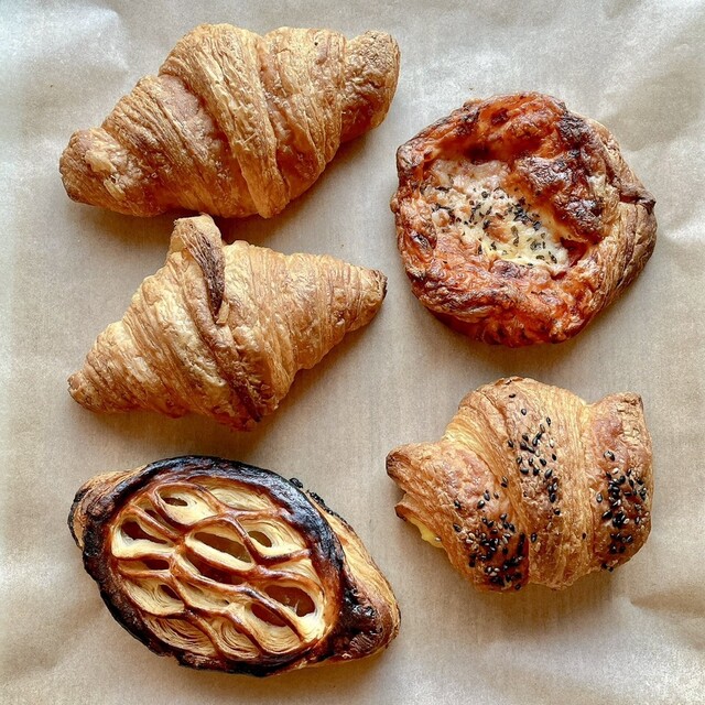 [ペンタン祭り]ラクェル プレバン版 3枚 手造りクロワッサン専門店 ラパン - 箱崎/パン | 食べログ