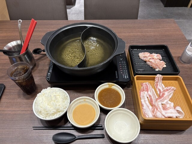 しゃぶ葉 帯広市役所前店 - 帯広（しゃぶしゃぶ）の写真