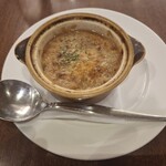 ロイヤルホスト - オニオングラタンスープです。