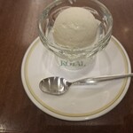 ロイヤルホスト - バニラアイスクリームです。