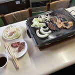 やきにく徳山 - サガリとミノ