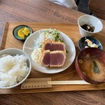 あさからひるごはん - マグロカツ。ふっかふかでめちゃくちゃおいしい。