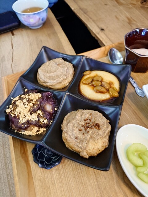 食堂 もちやかた - 村山（日本料理）の写真