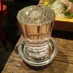 おらい - 日本酒はコップと徳利が選べます