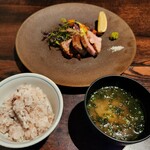 石の蔵 - 和豚もちぶた肩ロースのロースト柚子胡椒