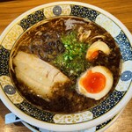 神虎 - 黒虎バリカタ+味付玉子
