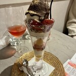 夜パフェ専門店 Parfaiteria beL 新宿三丁目 - 