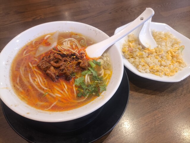 Sichuan Ranshu Ramen Gyuou Honjin Ekimae Ten photo 2