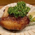 バード・スペース - 手羽先の唐揚げ（2本）