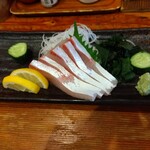 やき鳥三太郎 - はまち刺身(2025年9月8日撮影)