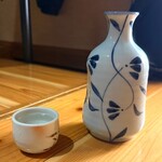 いざかや しん - 飽きのこない大人好みの銘酒をぬる燗で頂きました(o^^o)