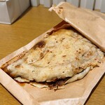 鯛焼きとお団子 澤屋 - お好み焼きデラックス　肉イカ入