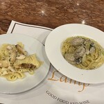 Lamp - 松茸と鶏ササミのクリームタリアテッレ(シェア)・牡蠣と長ネギのアンチョビクリームソース