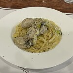 Lamp - 牡蠣と長ネギのアンチョビクリームソース