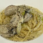 Lamp - 牡蠣と長ネギのアンチョビクリームソース