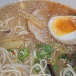 宝来軒 - ハーフ茹で卵リフト