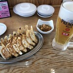 ひとくち餃子の頂 - 焼き餃子、生中