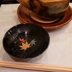 馬車道 大かわ - 取り皿が紅葉