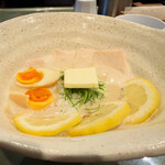 月よみ 鶏そば - 料理写真:鶏チャーシュー増しLemonバター鶏そば＋味玉