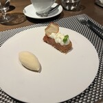 Prime42 steakhouse & sky bar - 