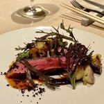 cepages - 青森県「銀の鴨」の炭火焼きとそのジュ
      上野村 +石味噌と黒ニンニクのソース