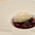 cepages - 前橋市 ブラックシャインマスカットのコンポ
      ート
      アーモンド風味のブランマンジェ
      ゲランドの塩とメレングのアイス