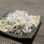 マルハ小林春吉商店 - 