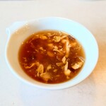 フォルクス - 玉子と椎茸の中華スープ。具沢山。