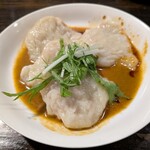 哲 - 坦々水餃子