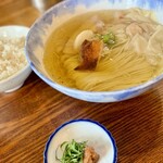 Ramen FeeL - FeeL The 雲呑塩らぁ麺✨と梅しそご飯✨