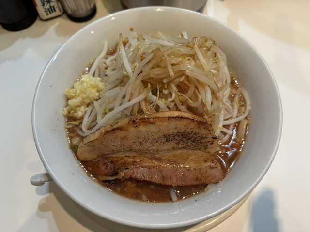 くまごろう瑪瑙　白毫天珠　9-223 瑪瑙 梵天カガリ房（白色） 日蓮正宗 女性用本式数珠 ｜ 数珠・念珠の