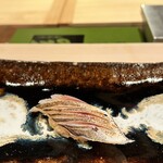 梅田 すし継 - 炙りカマス 炙りの香りがご褒美♡