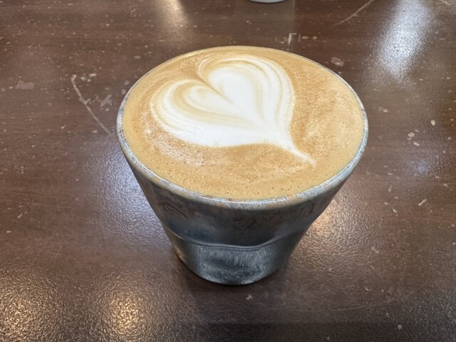 BROTHER（ブラザー）弘前 &ndash; 駅前のおしゃれなコーヒースタンド