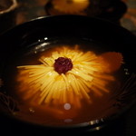 龍吟 - 玉子豆腐の菊花椀