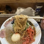 麺屋 誠 - 【醤油＝ストレート細麺】