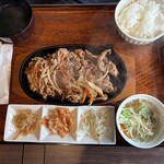 本格焼肉 韓国料理 徐家 - 