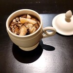 島津 - 黒舞茸と北寄貝の茶碗蒸し