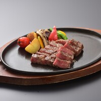 【単品】鉄板盛赤身ステーキ　150g