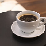 DILL Coffee Parlor - アメリカーノ＠税込630円 │ 日曜15:11頃訪問→15:12頃入店→15:13頃オーダー
