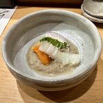 天神寿司 - 蟹味噌と牛蒡の摺物