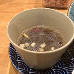 おダシと銀しゃり 中華そば 蒼し - スープ割り　※温度が高くないせいか、しっくりとは来ない