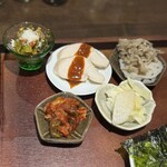 創作韓国料理とワイン 洪 -hong- - 