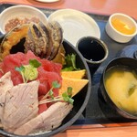 まぐろ食堂 七兵衛丸 - 