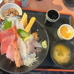 まぐろ食堂 七兵衛丸 - 