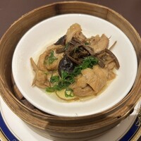 香港1997 銀座店 - 柳松茸と阿波尾鶏の広東風生姜蒸し