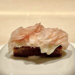 cepages - ふんわり♬.*ﾟたっぷりლ(´ڡ`ლ)サッと蕩ける食感、塩味と甘みのハーモニーが素晴らしいこちらのスペシャリテです。