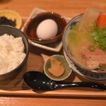 農家ごはん つかだ食堂 - 豚汁定食